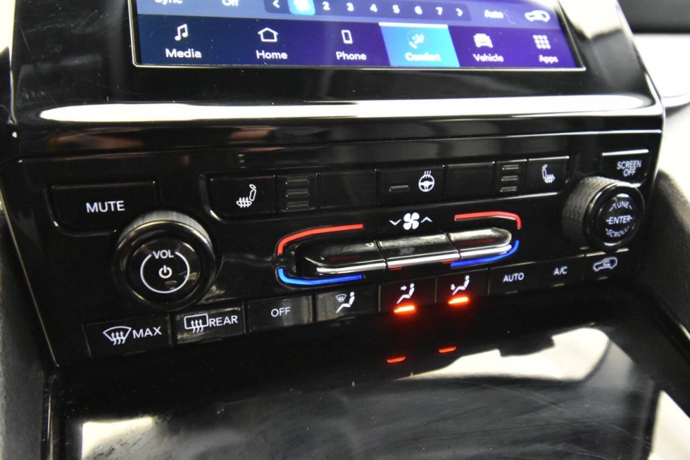 2022 Jeep Grand Cherokee Limited 4x4 4dr SUV (midyear release), Red, Mileage: 75,089 - photo 20