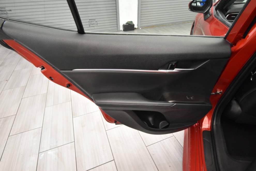 2021 Toyota Camry xse, Red, Mileage: 81,561 - photo 13