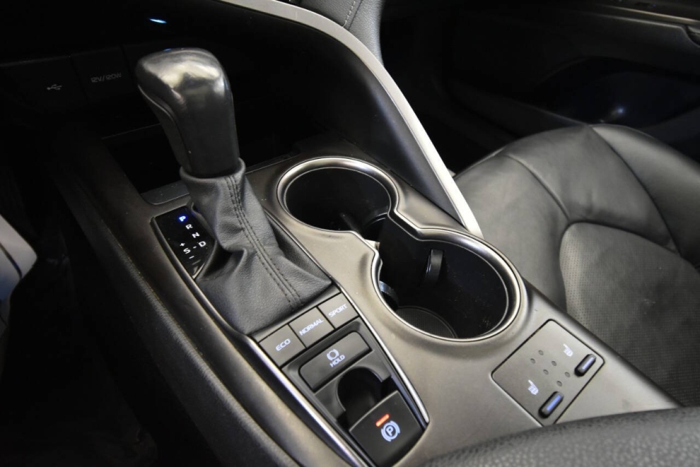 2021 Toyota Camry xse, Red, Mileage: 81,561 - photo 19