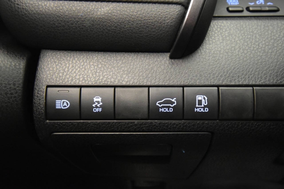 2021 Toyota Camry xse, Red, Mileage: 81,561 - photo 29