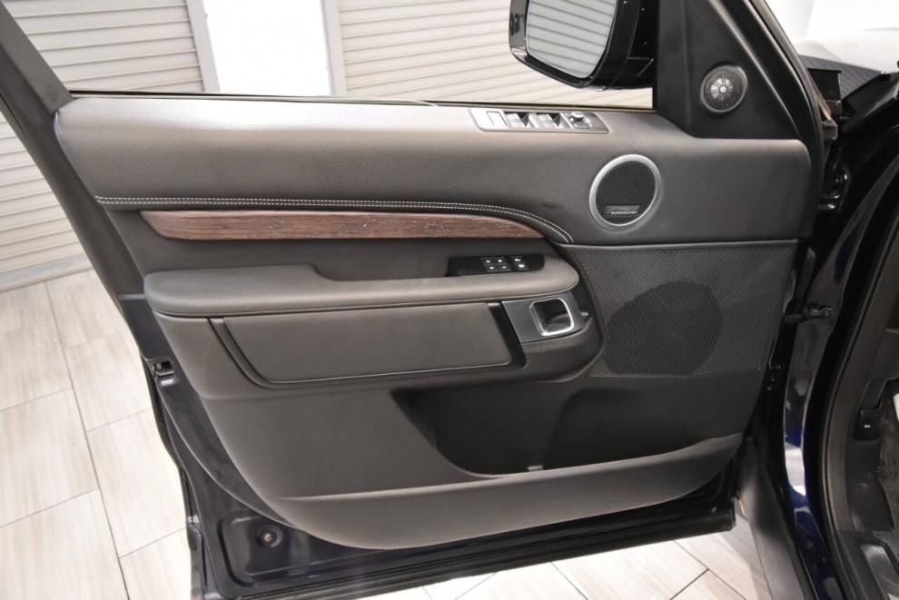 2022 Land Rover Discovery P360 HSE R Dynamic AWD 4dr SUV, Blue, Mileage: 60,119 - photo 11