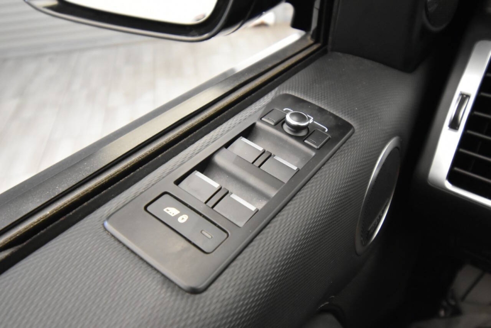 2022 Land Rover Discovery P360 HSE R Dynamic AWD 4dr SUV, Blue, Mileage: 60,119 - photo 34