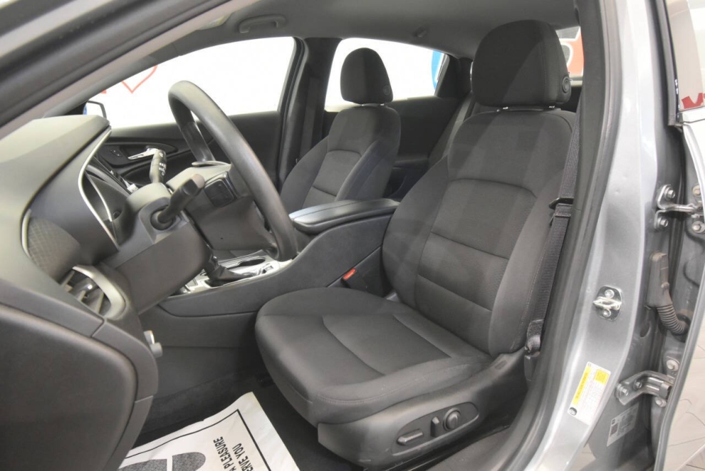 2023 Chevrolet Malibu LT 4dr Sedan w/1LT, Gray, Mileage: 42,432 - photo 8
