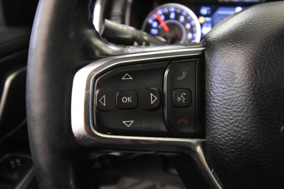 2019 RAM 1500 Laramie 4x4 4dr Crew Cab 5.6 ft. SB Pickup, Silver, Mileage: 131,833 - photo 31