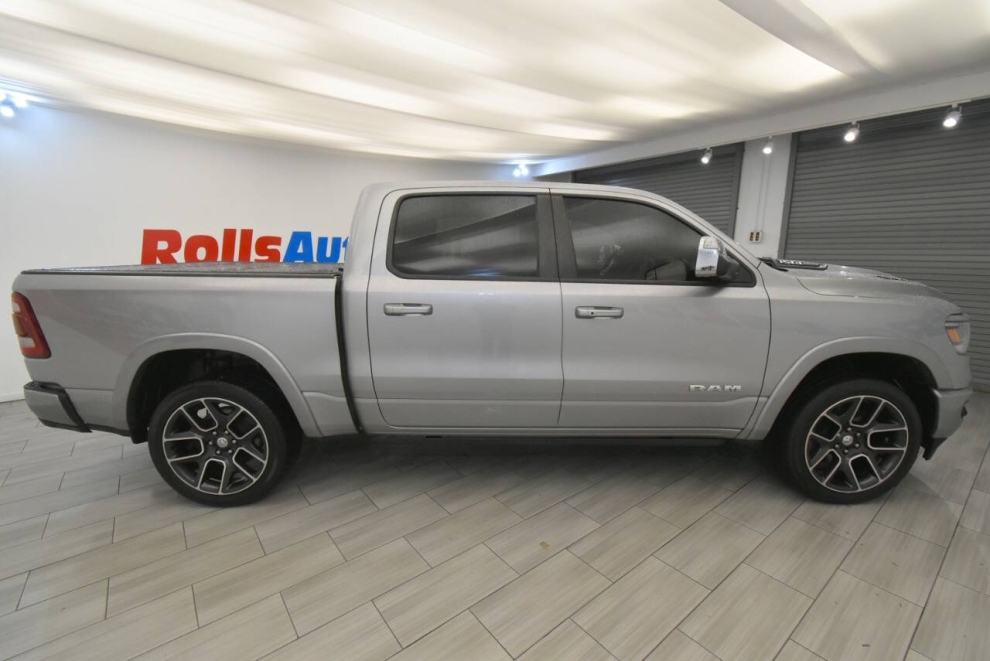 2019 RAM 1500 Laramie 4x4 4dr Crew Cab 5.6 ft. SB Pickup, Silver, Mileage: 131,833 - photo 5