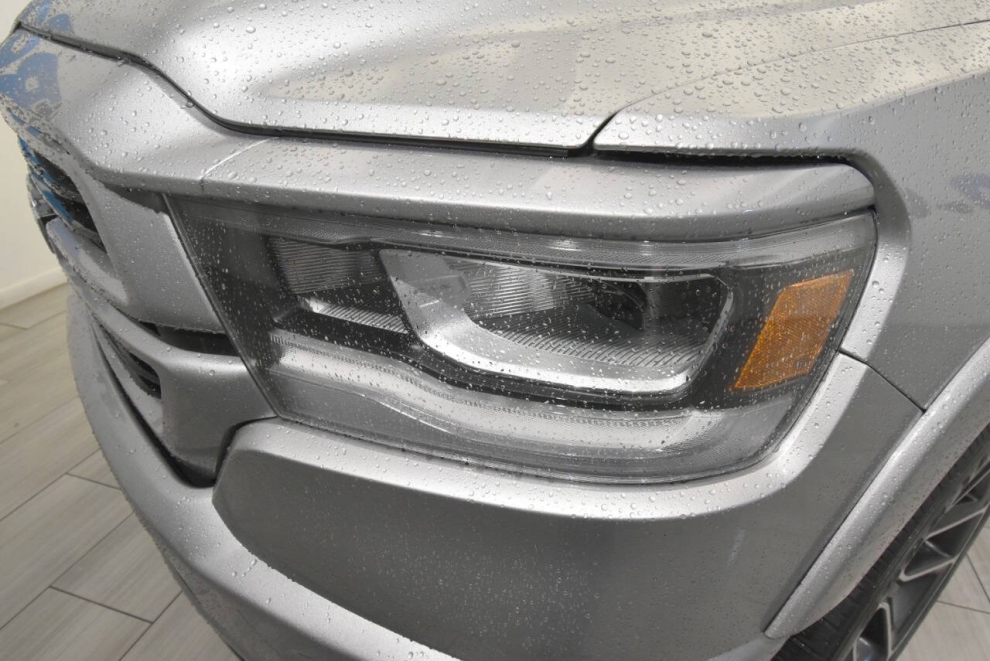 2019 RAM 1500 Laramie 4x4 4dr Crew Cab 5.6 ft. SB Pickup, Silver, Mileage: 131,833 - photo 7