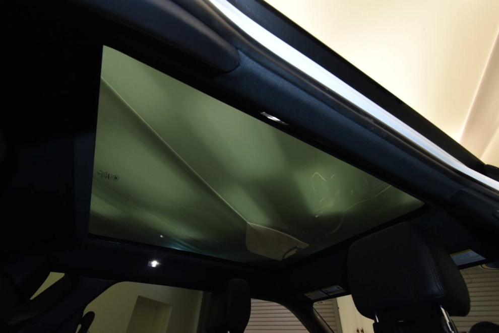 2021 Land Rover Range Rover Evoque R Dynamic HSE AWD 4dr SUV, White, Mileage: 78,836 - photo 17