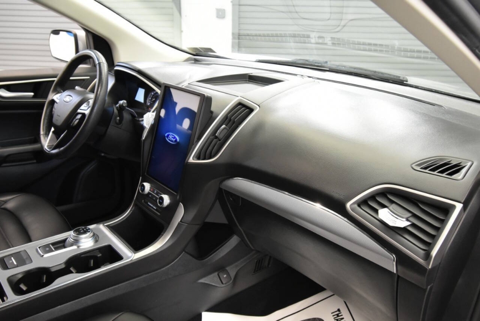 2021 Ford Edge, Silver, Mileage: 90,311 - photo 14