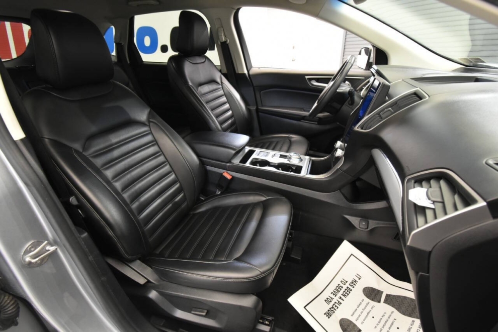 2021 Ford Edge, Silver, Mileage: 90,311 - photo 15