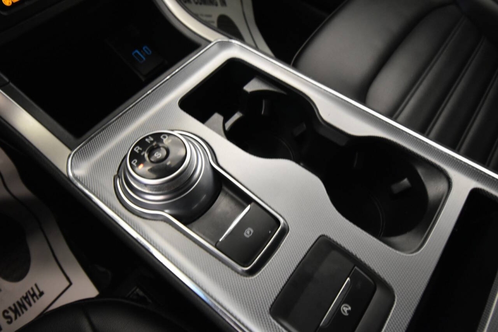 2021 Ford Edge, Silver, Mileage: 90,311 - photo 19