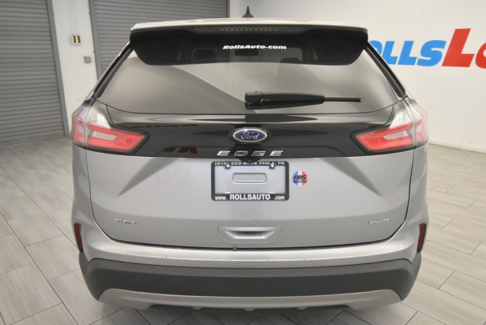 2021 Ford Edge, Silver, Mileage: 90,311 - photo 3