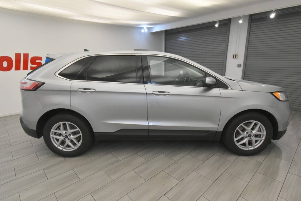 2021 Ford Edge, Silver, Mileage: 90,311 - photo 5