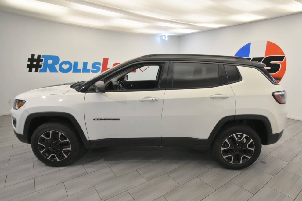 2021 Jeep Compass Trailhawk 4x4 4dr SUV, White, Mileage: 79,117 - photo 1