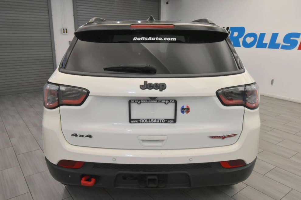 2021 Jeep Compass Trailhawk 4x4 4dr SUV, White, Mileage: 79,117 - photo 3