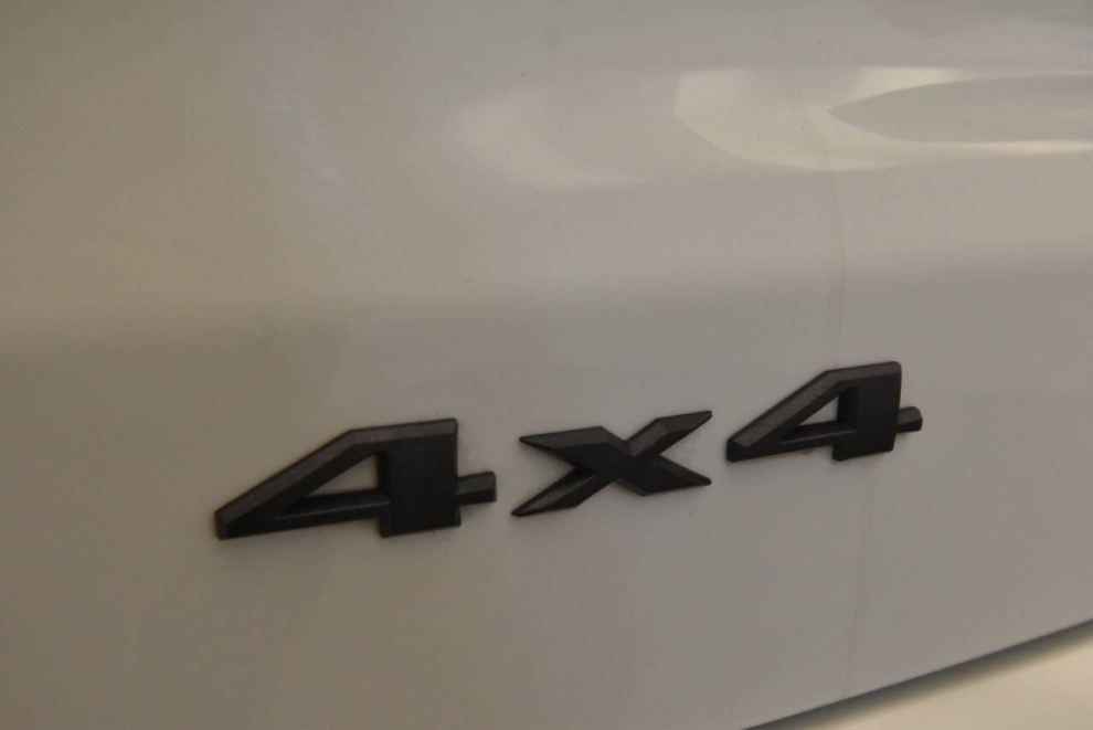 2021 Jeep Compass Trailhawk 4x4 4dr SUV, White, Mileage: 79,117 - photo 31