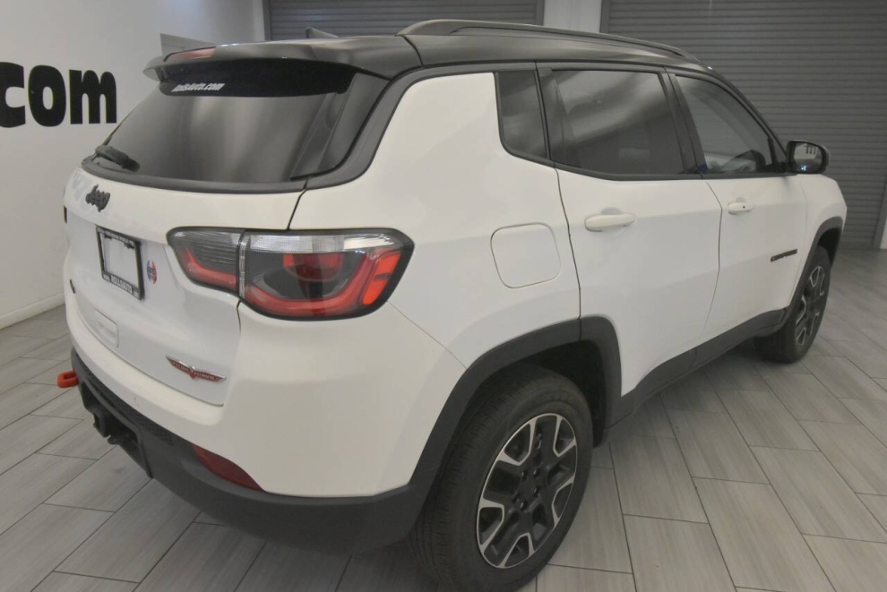 2021 Jeep Compass Trailhawk 4x4 4dr SUV, White, Mileage: 79,117 - photo 4