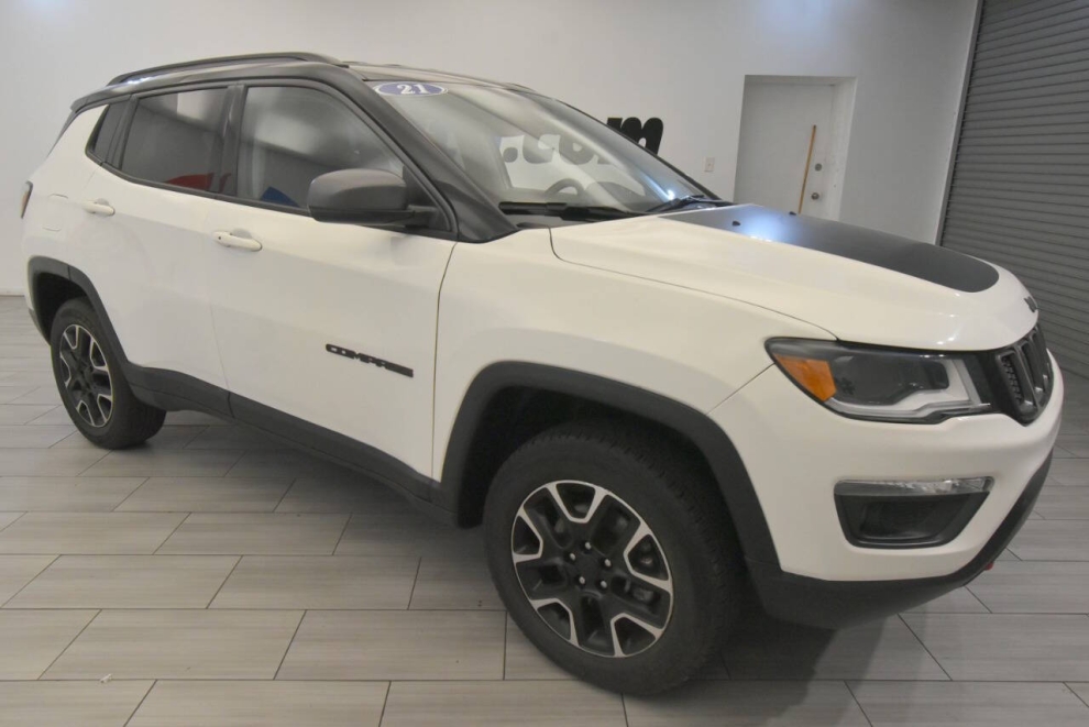 2021 Jeep Compass Trailhawk 4x4 4dr SUV, White, Mileage: 79,117 - photo 6