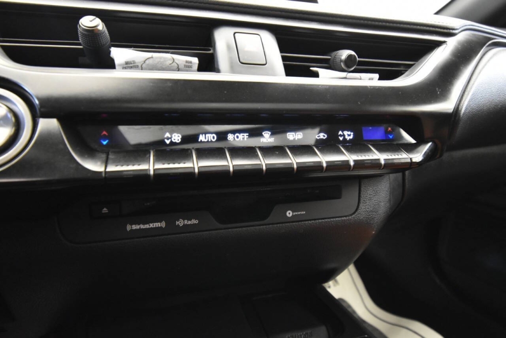 2019 Lexus UX 200, Gray, Mileage: 85,339 - photo 20