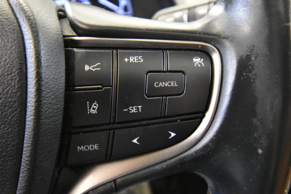 2019 Lexus UX 200, Gray, Mileage: 85,339 - photo 27