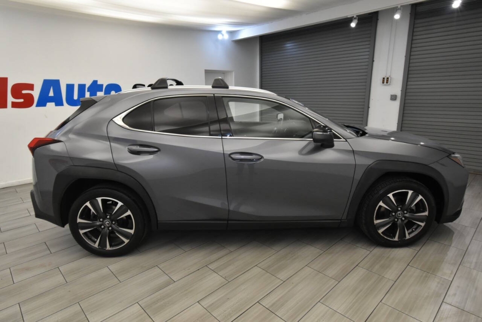 2019 Lexus UX 200, Gray, Mileage: 85,339 - photo 5