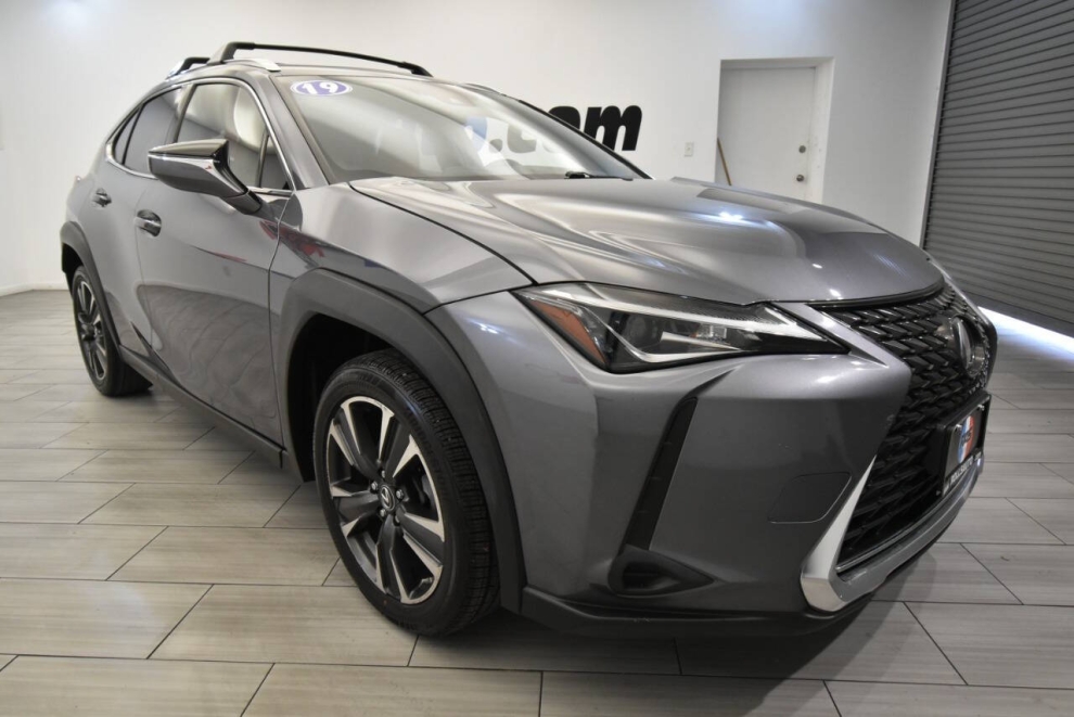 2019 Lexus UX 200, Gray, Mileage: 85,339 - photo 6