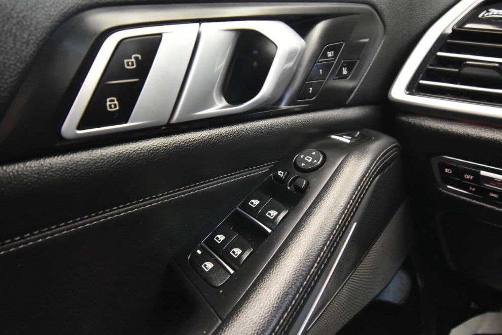 2020 BMW X5 M50i xDrive AWD 4dr Sports Activity Vehicle, Black, Mileage: 73,689 - photo 31