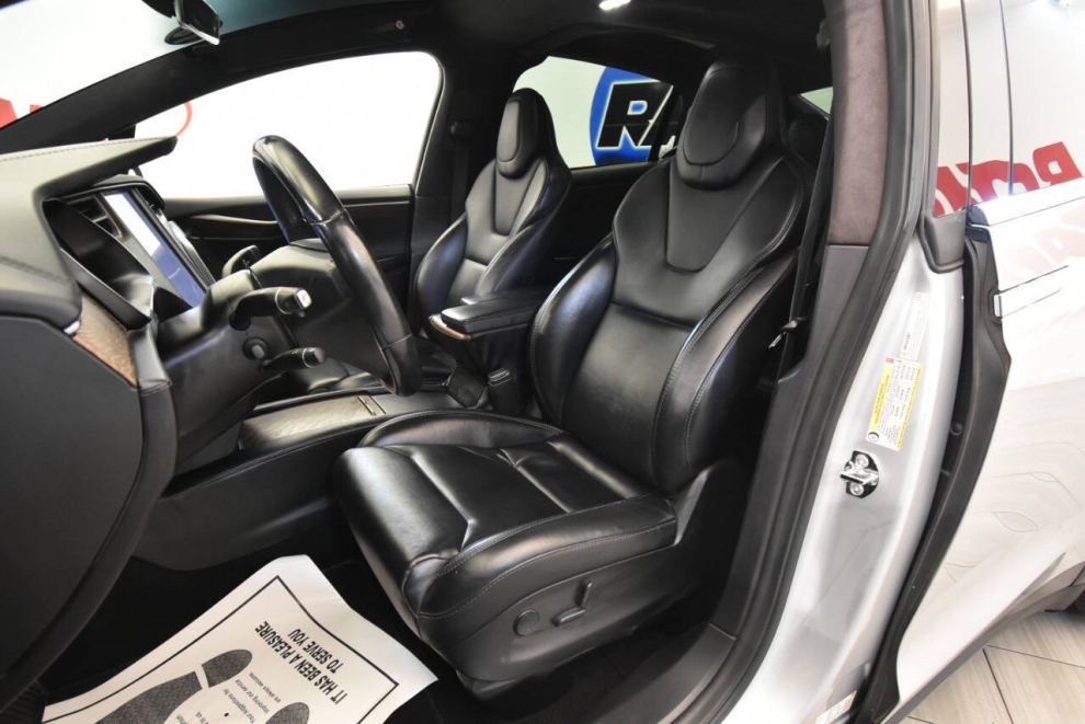 2018 Tesla Model X 100D, Silver, Mileage: 89,939 - photo 10