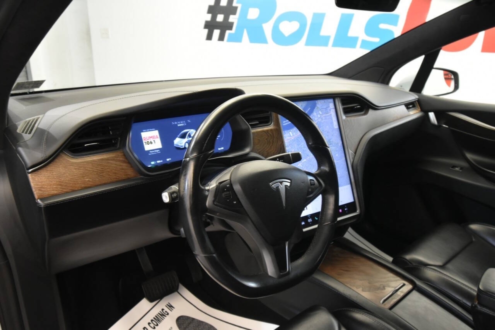 2018 Tesla Model X 100D, Silver, Mileage: 89,939 - photo 11