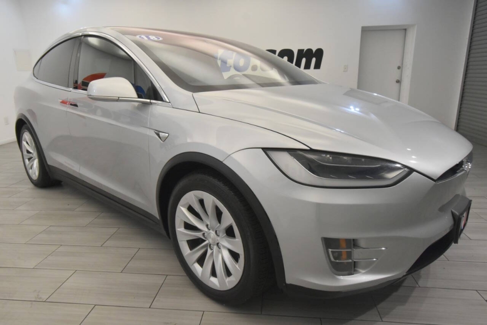 2018 Tesla Model X 100D, Silver, Mileage: 89,939 - photo 6