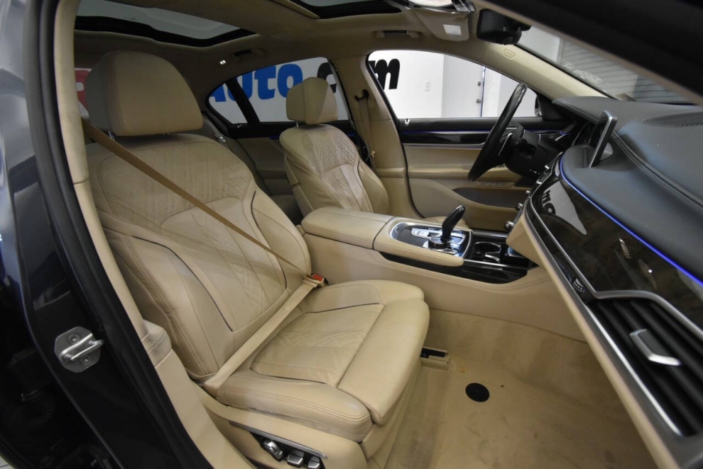 2016 BMW 7 Series 750i xDrive AWD 4dr Sedan, Gray, Mileage: 83,279 - photo 15