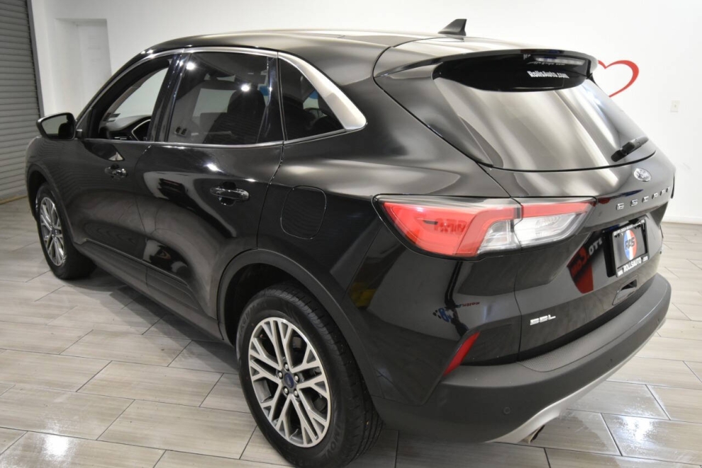 2022 Ford Escape SEL AWD 4dr SUV, Black, Mileage: 89,875 - photo 2