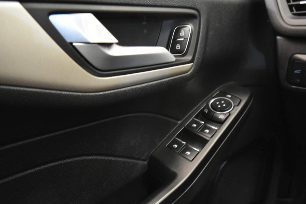 2022 Ford Escape SEL AWD 4dr SUV, Black, Mileage: 89,875 - photo 26