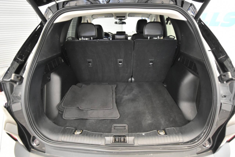 2022 Ford Escape SEL AWD 4dr SUV, Black, Mileage: 89,875 - photo 29