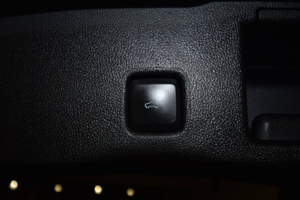 2022 Ford Escape SEL AWD 4dr SUV, Black, Mileage: 89,875 - photo 30