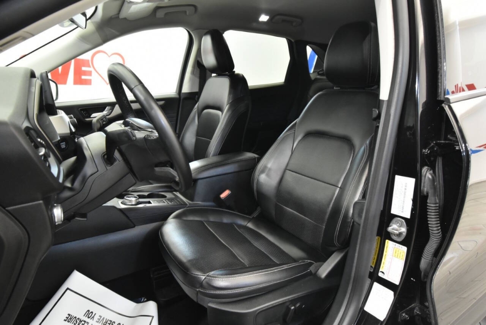 2022 Ford Escape SEL AWD 4dr SUV, Black, Mileage: 89,875 - photo 9