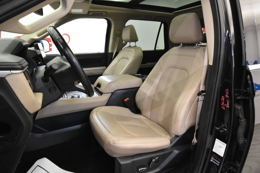 2022 Ford Expedition MAX Limited 4x4 4dr SUV, Black, Mileage: 80,670 - photo 10