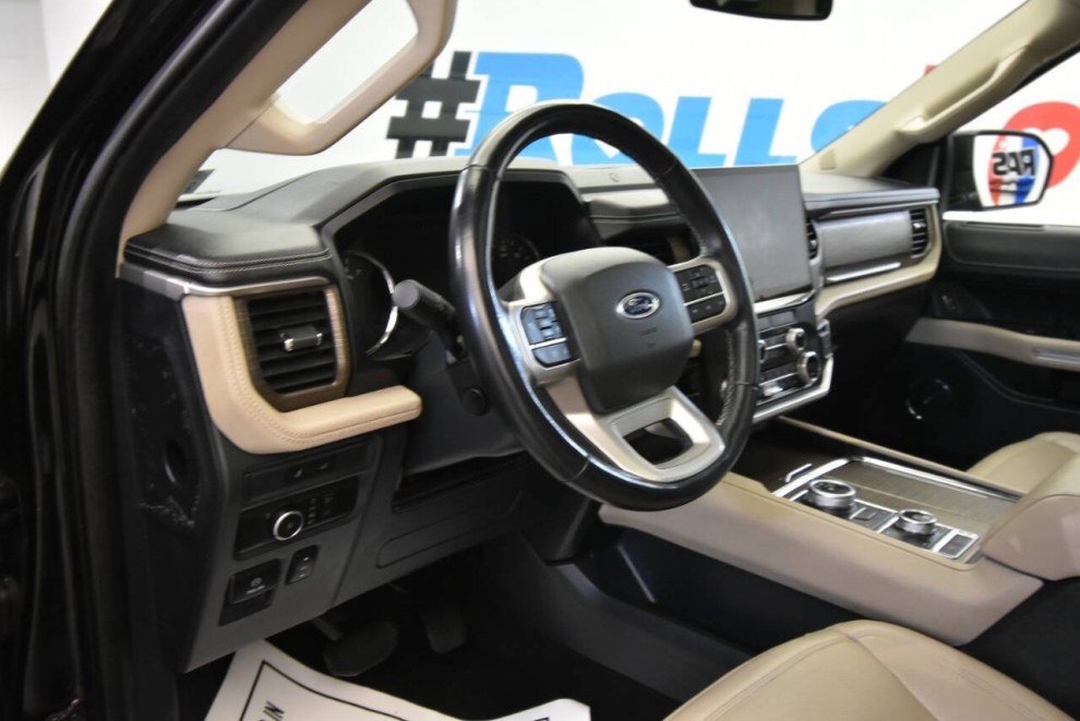 2022 Ford Expedition MAX Limited 4x4 4dr SUV, Black, Mileage: 80,670 - photo 11