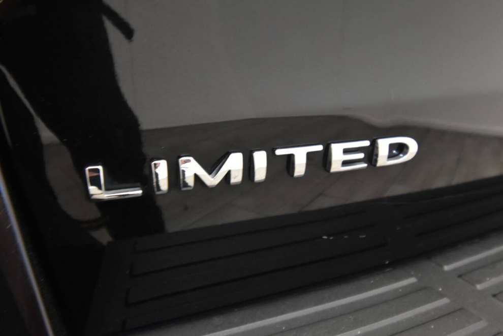 2022 Ford Expedition MAX Limited 4x4 4dr SUV, Black, Mileage: 80,670 - photo 40