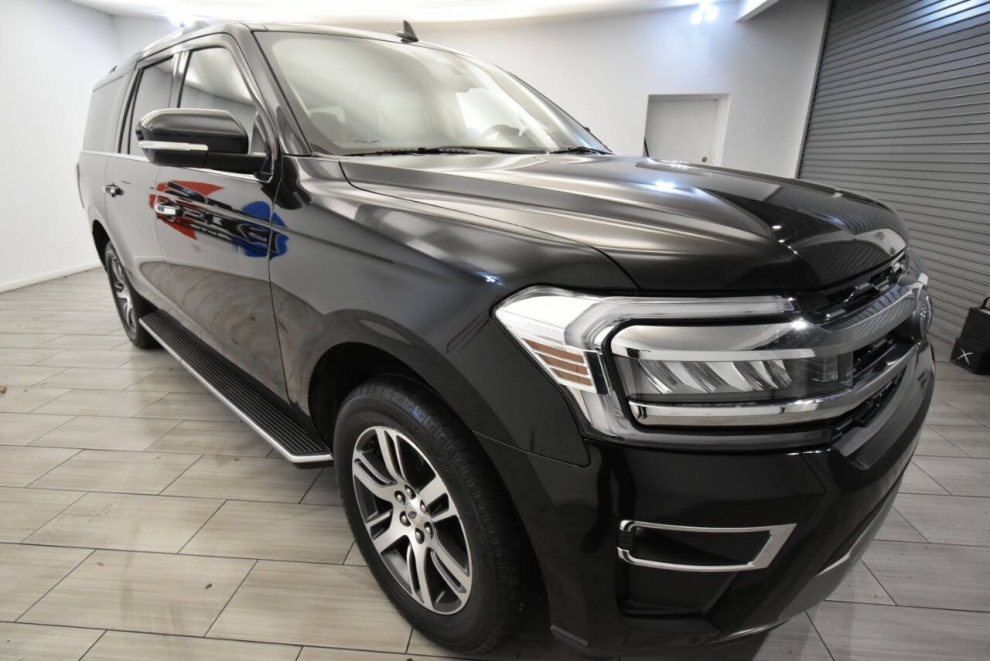 2022 Ford Expedition MAX Limited 4x4 4dr SUV, Black, Mileage: 80,670 - photo 6