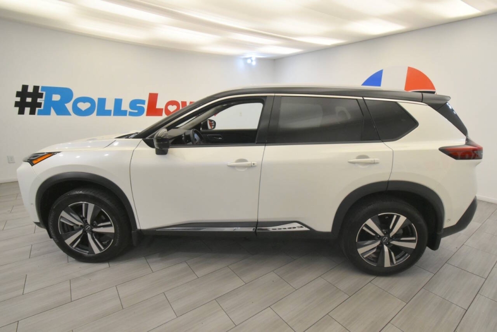 2022 Nissan Rogue Platinum AWD 4dr Crossover, White, Mileage: 73,143 - photo 1