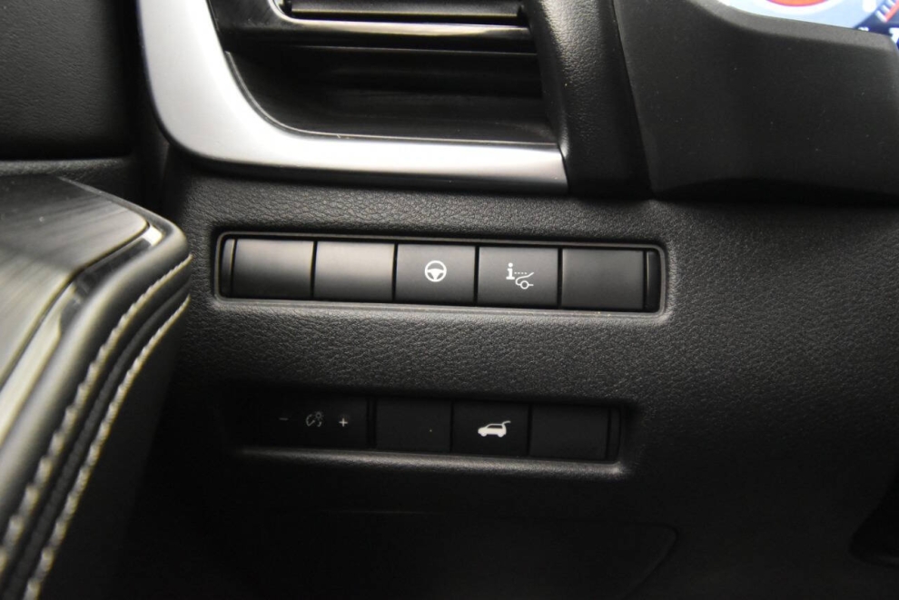 2022 Nissan Rogue Platinum AWD 4dr Crossover, White, Mileage: 73,143 - photo 29