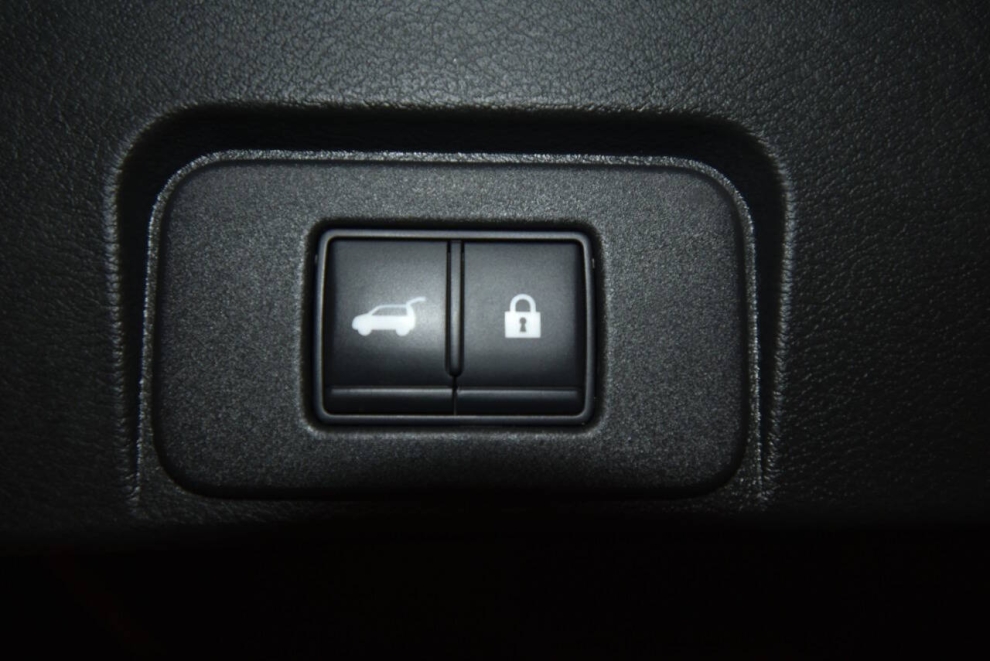 2022 Nissan Rogue Platinum AWD 4dr Crossover, White, Mileage: 73,143 - photo 34
