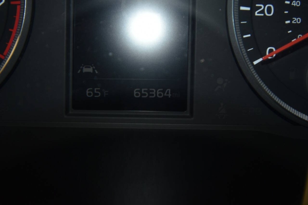 2021 Kia K5 GT Line, Gray, Mileage: 64,531 - photo 27