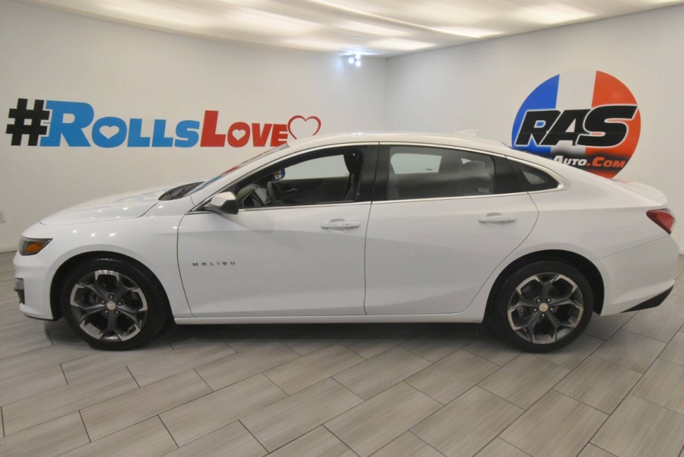 2022 Chevrolet Malibu LT 4dr Sedan, White, Mileage: 64,302 - photo 1