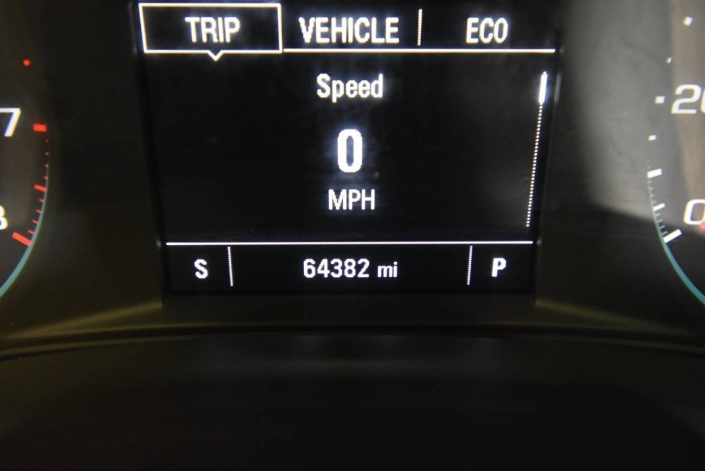 2022 Chevrolet Malibu LT 4dr Sedan, White, Mileage: 64,302 - photo 26