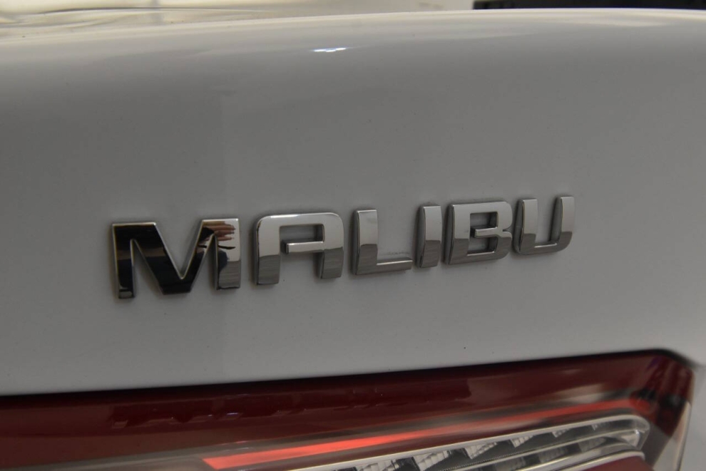 2022 Chevrolet Malibu LT 4dr Sedan, White, Mileage: 64,302 - photo 29