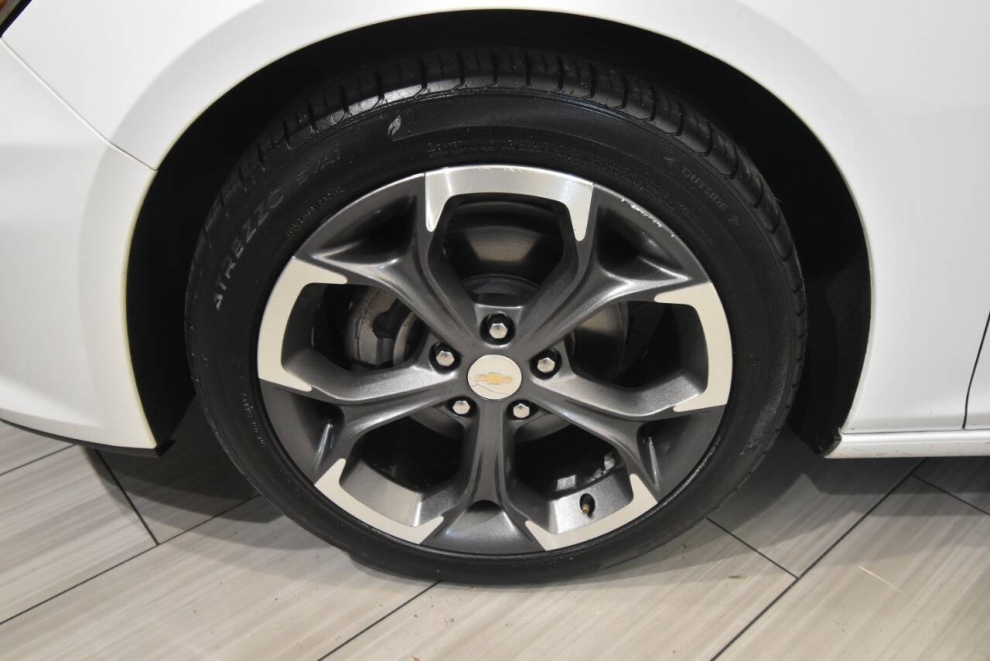 2022 Chevrolet Malibu LT 4dr Sedan, White, Mileage: 64,302 - photo 8