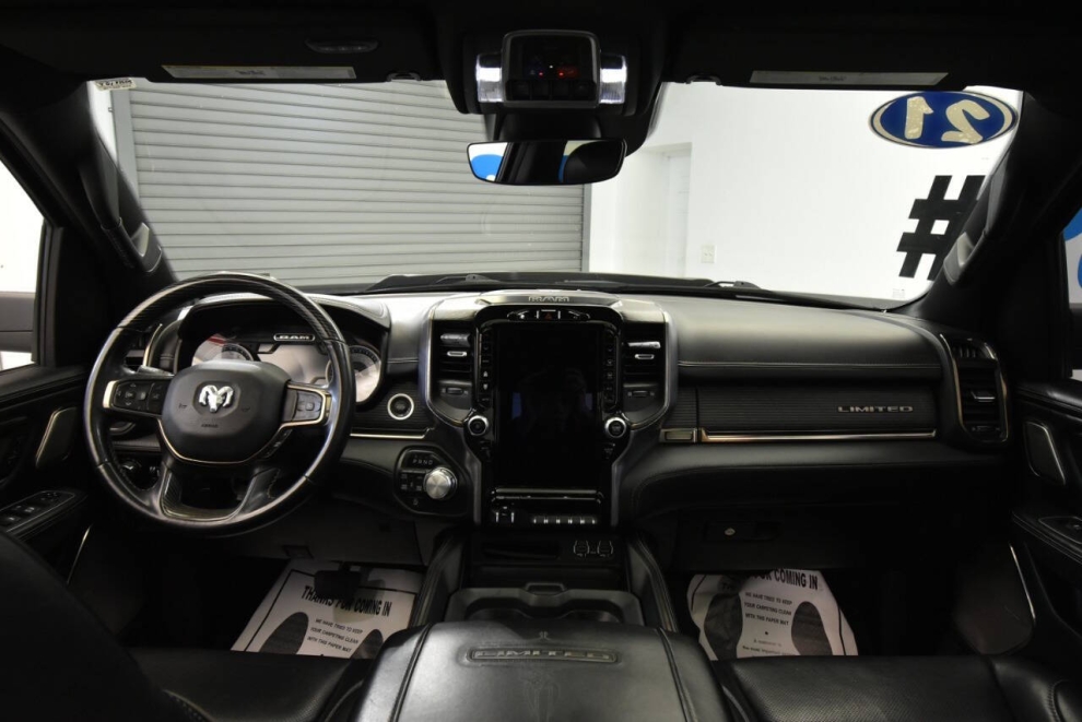 2021 RAM 1500 Limited 4x4 4dr Crew Cab 5.6 ft. SB Pickup, Black, Mileage: 78,595 - photo 19