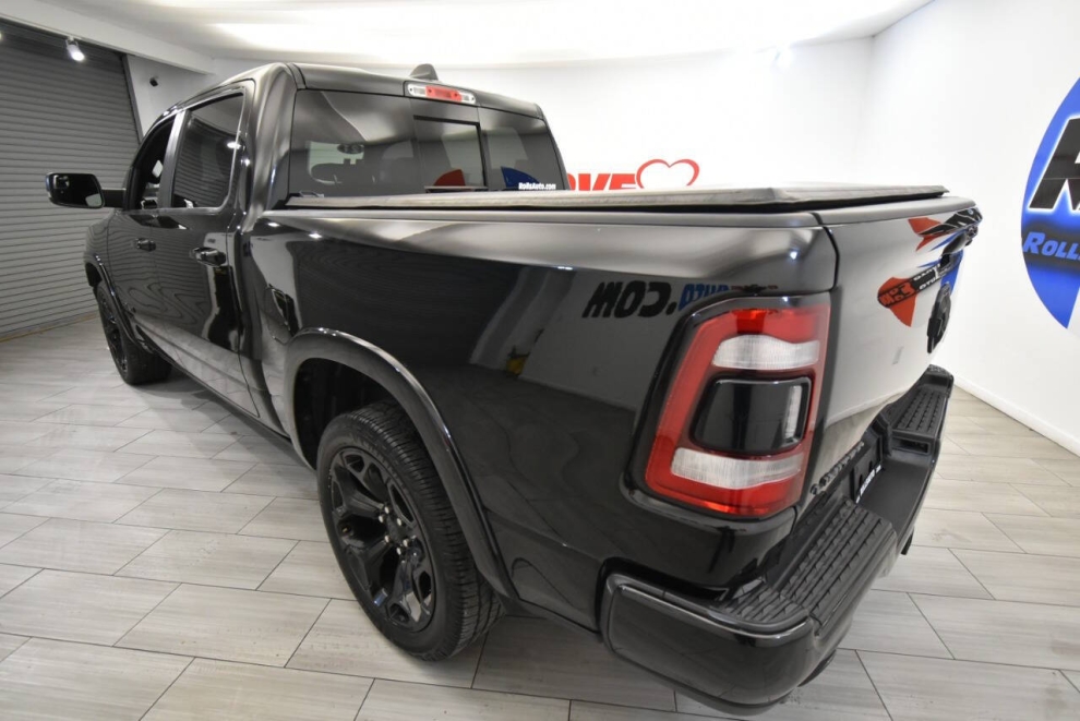 2021 RAM 1500 Limited 4x4 4dr Crew Cab 5.6 ft. SB Pickup, Black, Mileage: 78,595 - photo 2