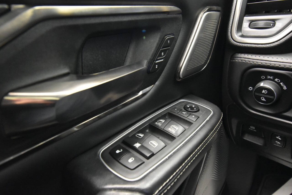 2021 RAM 1500 Limited 4x4 4dr Crew Cab 5.6 ft. SB Pickup, Black, Mileage: 78,595 - photo 33